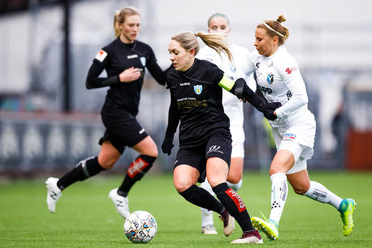 Göteborgs Elin Rubensson och Växjös Emmi Alanen