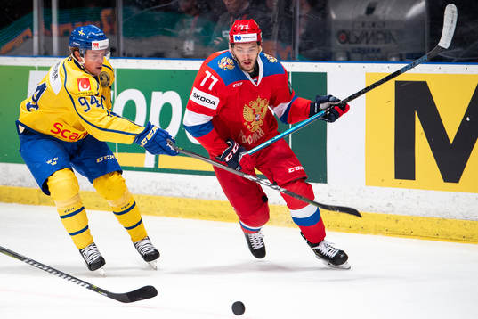 Joel Persson of Sweden and Konstantin Okulov of Russia