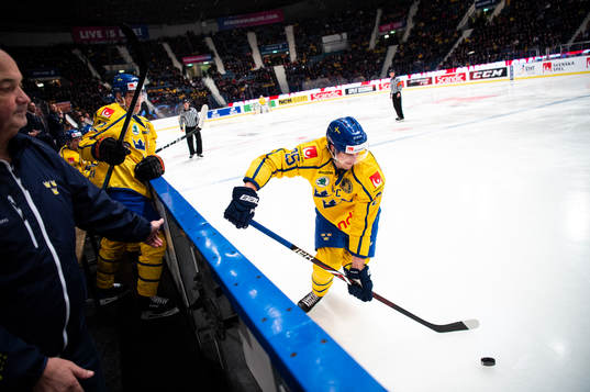 Philip Holm of Sweden