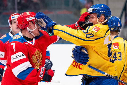 Andrei Svetlakov of Russia and Viktor Lööv of Sweden