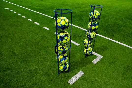 Fotbollar på Tele2 Arena