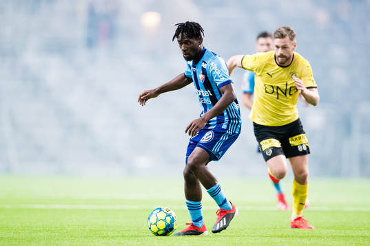 Djurgårdens Buya Turay och Lilleströms Arnor Smarason