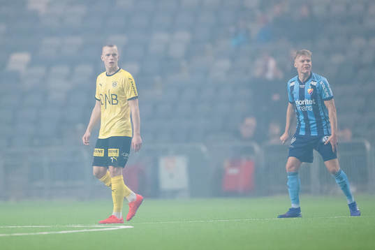 Lilleströms Daniel Gustavsson deppar bredvid Djurgårdens
