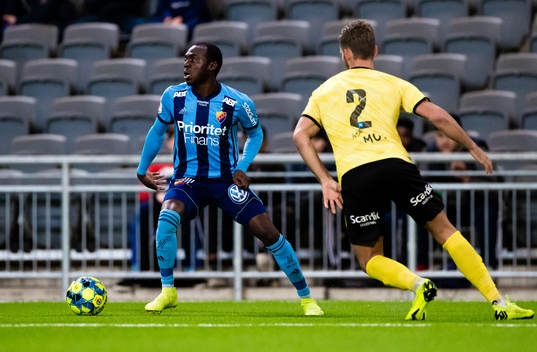 Djurgårdens Edward Chilufya och Lilleströms Mats