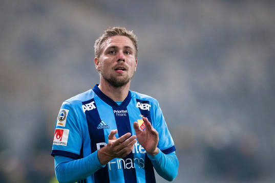 Djurgårdens Jonathan Ring applåderar publiken