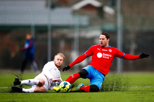Östers Christian Ljungberg och Helsingborgs Johan Persson