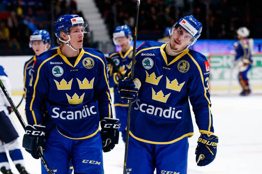 Emil Sylvegård and Emil Larsson of Sweden looks dejected
