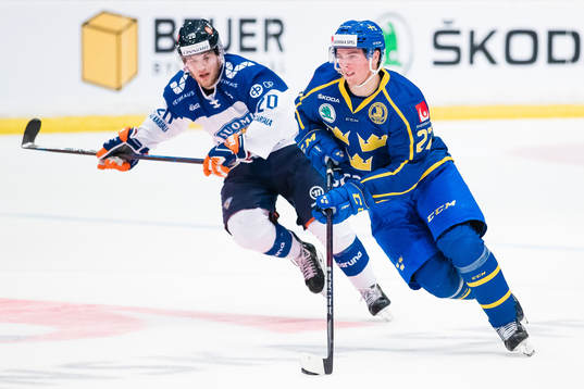 Isac Lundeström of Sweden and Niko Ojamäki of Finland