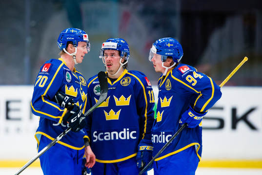 Dennis Rasmussen, Joakim Nygård and Joel Persson looks