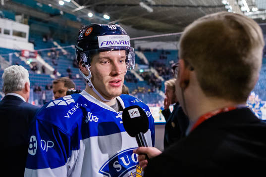 Eemeli Suomi of Finland are being interviewed a head of the