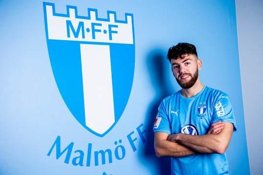 Malmö FF presenterar Erdal Rakip som ny spelare