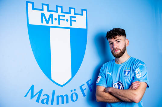 Malmö FF presenterar Erdal Rakip som ny spelare