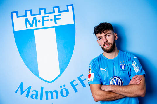 Malmö FF presenterar Erdal Rakip som ny spelare