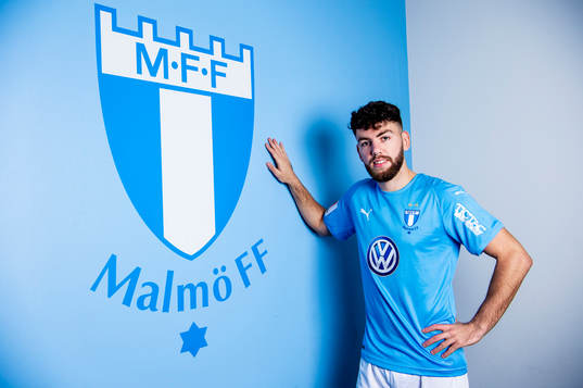 Malmö FF presenterar Erdal Rakip som ny spelare