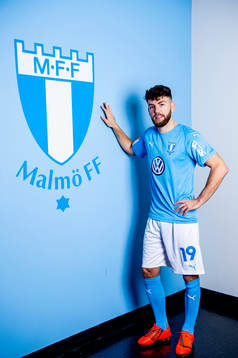 Malmö FF presenterar Erdal Rakip som ny spelare