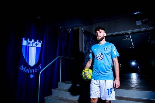 Malmö FF presenterar Erdal Rakip som ny spelare