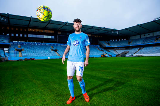 Malmö FF presenterar Erdal Rakip som ny spelare