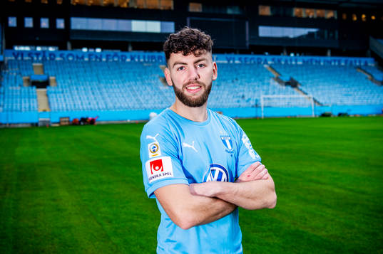 Malmö FF presenterar Erdal Rakip som ny spelare