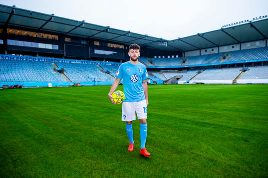 Malmö FF presenterar Erdal Rakip som ny spelare