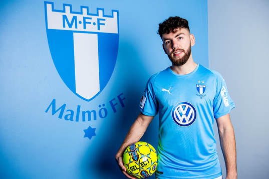 Malmö FF presenterar Erdal Rakip som ny spelare