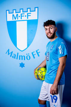 Malmö FF presenterar Erdal Rakip som ny spelare