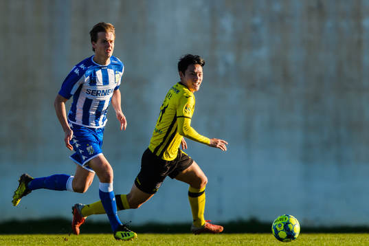 IFK Göteborgs August Erlingmark och Jeonnam Dragons Chu