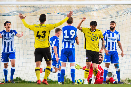 IFK Göteborgs målvakt Giannis Anestis deppar med