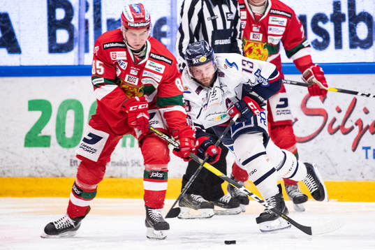 Moras Michael Haga och Linköpings Andrew Gordon