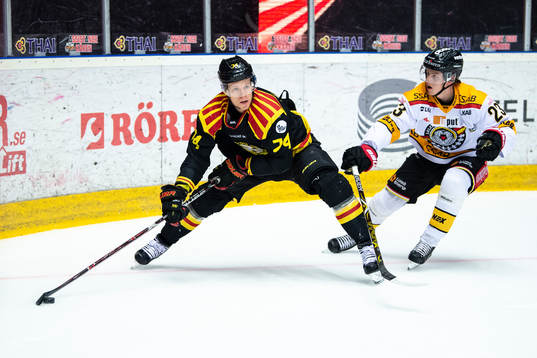 Brynäs Nicklas Danielsson och Luleås Jesper Sellgren