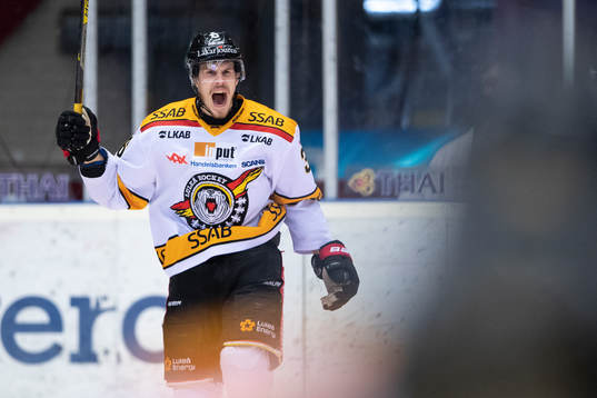 Luleås Emil Larsson jublar