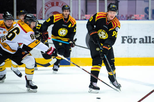 Brynäs Jesper Boqvist och Luleås Robin Kovacs