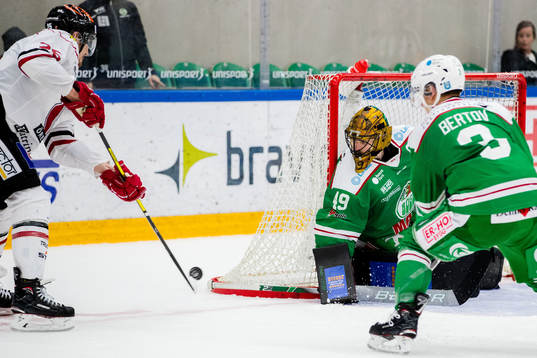 Rögles målvakt Justin Pogge