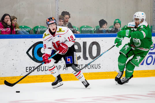 Örebros Patrik Virta och Rögles Kodie Curran