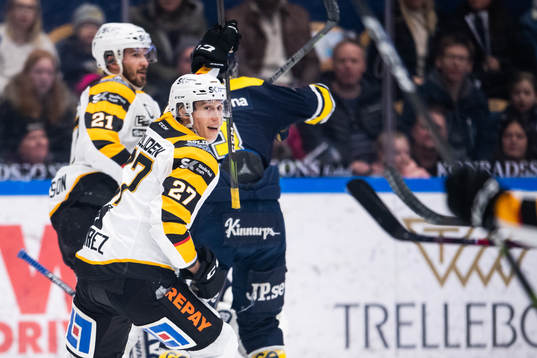 Skellefteås Robin Alvarez jublar