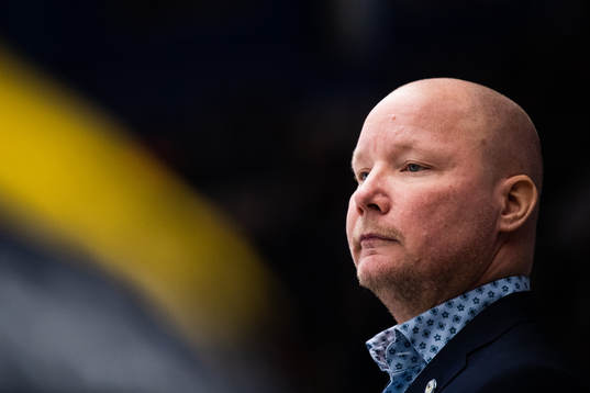 s assisterande tränare Jonas Holmström