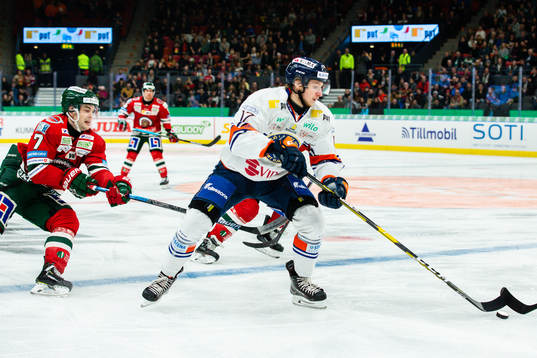 Växjös Jonas Röndbjerg och Frölundas Pathrik Westerholm