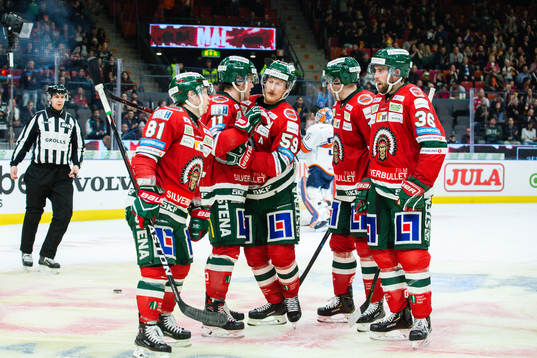 Frölundas Simon Hjalmarsson jublar