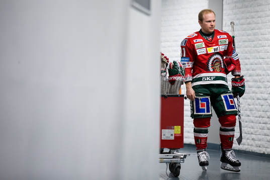 Frölundas Ryan Lasch innan ishockeymatchen i SHL mellan