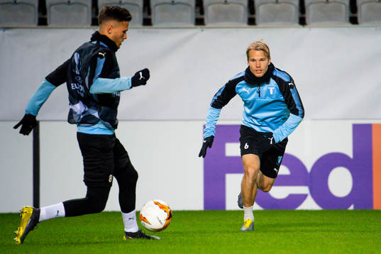 Arnor Traustason and Oscar Lewicki of Malmö FF