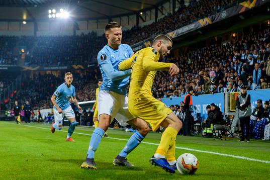 Arnor Traustason of Malmö FF and Mateo Kovacic of Chelsea