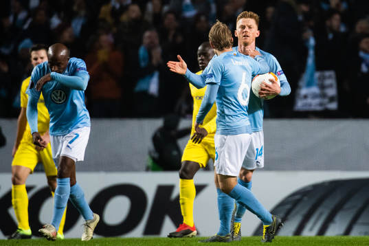 Anders Christiansen celebrate with Oscar Lewicki of Malmö