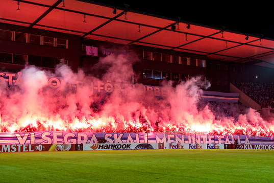 Pyro from the supporters of Malmö FF