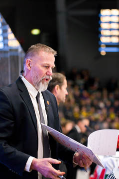 Moras tränare Mats Lusth