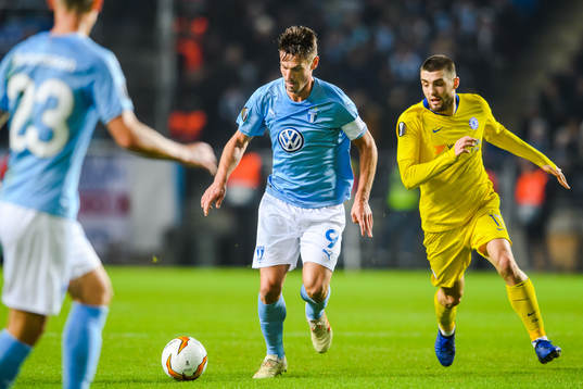 Markus Rosenberg of Malmö FF and Mateo Kovacic of Chelsea