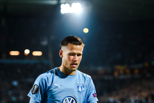 Arnór Ingvi Traustason of Malmö FF looks dejected