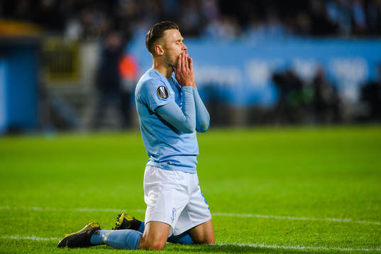 Arnór Ingvi Traustason of Malmö FF looks dejected