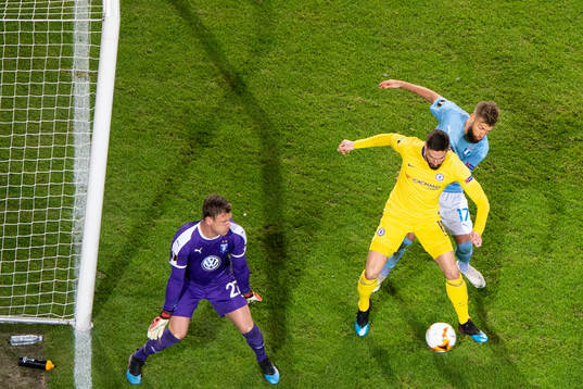 Olivier Giroud of Chelsea scores the 0-2 goal in action
