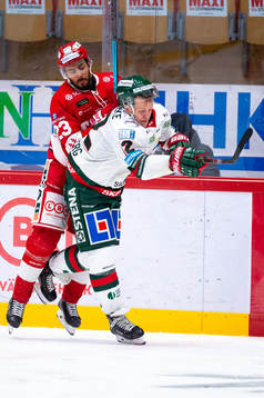 Timrås Jeremy Boyce och Frölundas Max Friberg