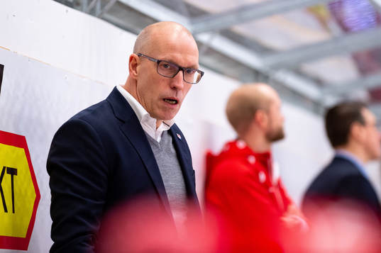 Timrås tränare Fredrik Andersson deppar