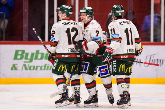Frölundas Pathrik Westerholm jublar